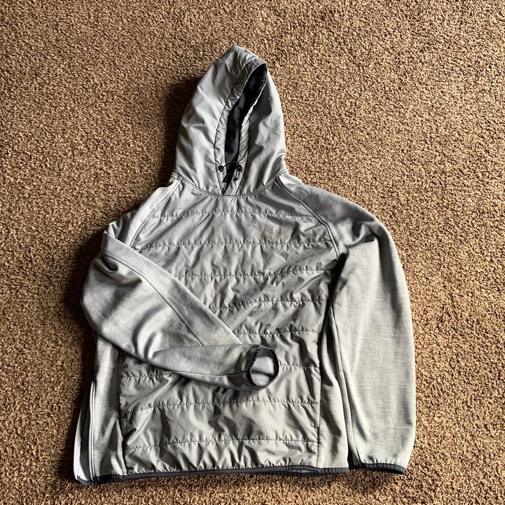 ‼️Under Armour Pull Over Sweatshirt‼️